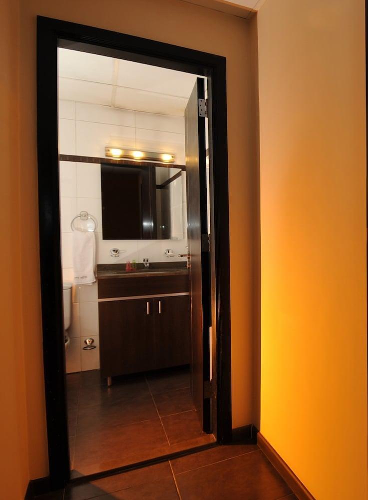 Suite Hotel Merlot - Beirut Exteriör bild